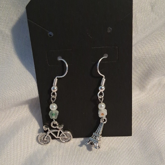 Silver Paris Themed Earings - Picture 1 of 3
